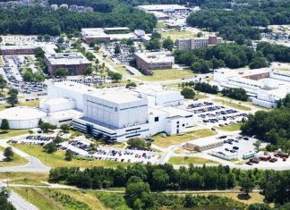 Високопоставлений співробітник НАСА знаходиться серед тисяч співробітників, які залишають Агентство