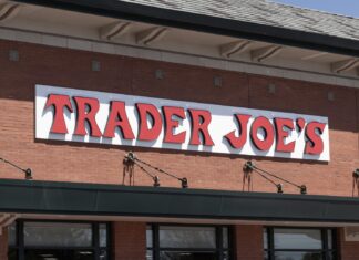 Зимові ласощі трейдера Джо: посібник із покупок за 25 доларів