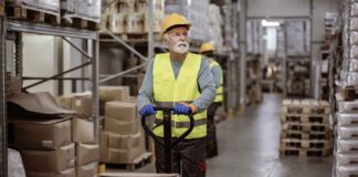 Працювати під час отримання соціального страхування: що вам потрібно знати