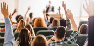 Maximize Tax Savings: A Guide to Education Credits and Deductions