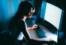 Дорослий режим OpenAI для ChatGPT: Нова ера ризику інтимних даних