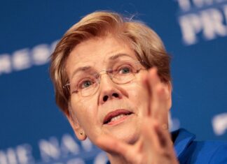 Сенатори Вимагають Прозорості в Енергоспоживання Дата-Центрів